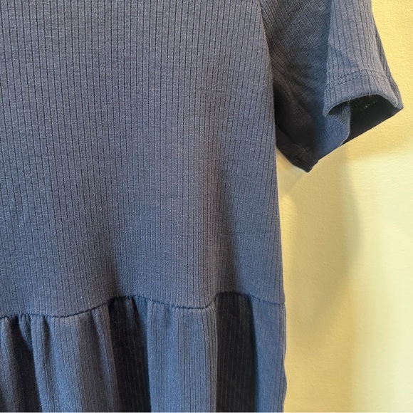 BRAND NEW ~ NEVER WORN ~ Navy Blue Ribbed Tiered Maternity Dress ~ Small ~ NWOT - Picture 5 of 7